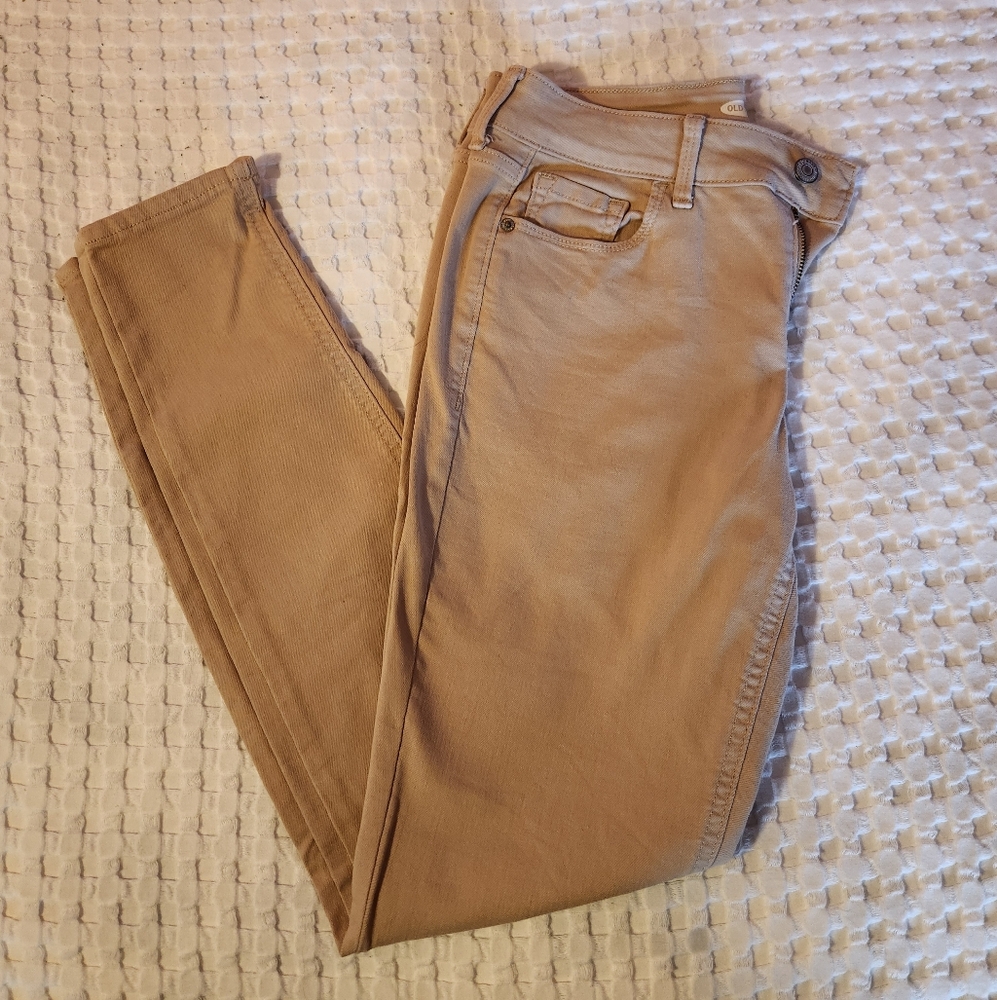 Old Navy Women's Skinny Jeans in Tan
